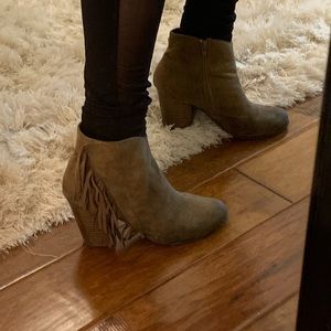 Qupid womens tan booties with fringe side